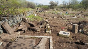 015 Zahájení čištění a dokumentace náhrobků na hřbitově ve Svatoboru    
